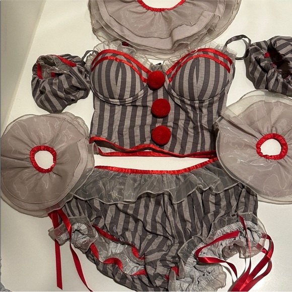 Dolls Kill Tops - Dolls Kill Sewer Clown Costume